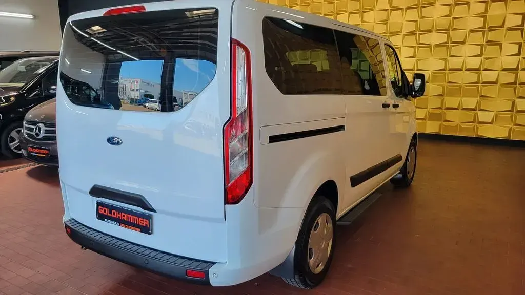 Gebraucht Ford Transit Custom 107 PS (78 kW) 2019 Weiß Van / Kleinbus