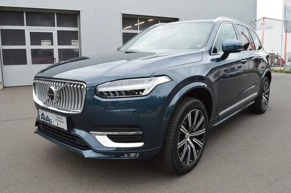 Gebraucht Volvo XC90 Plus 235 PS (172 kW) 2023 Denim blue SUV
