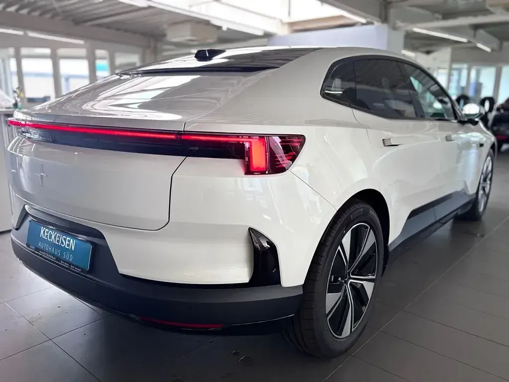 Neu Polestar 4 Pilot 400 kW (544 PS) 2026 Weiß SUV