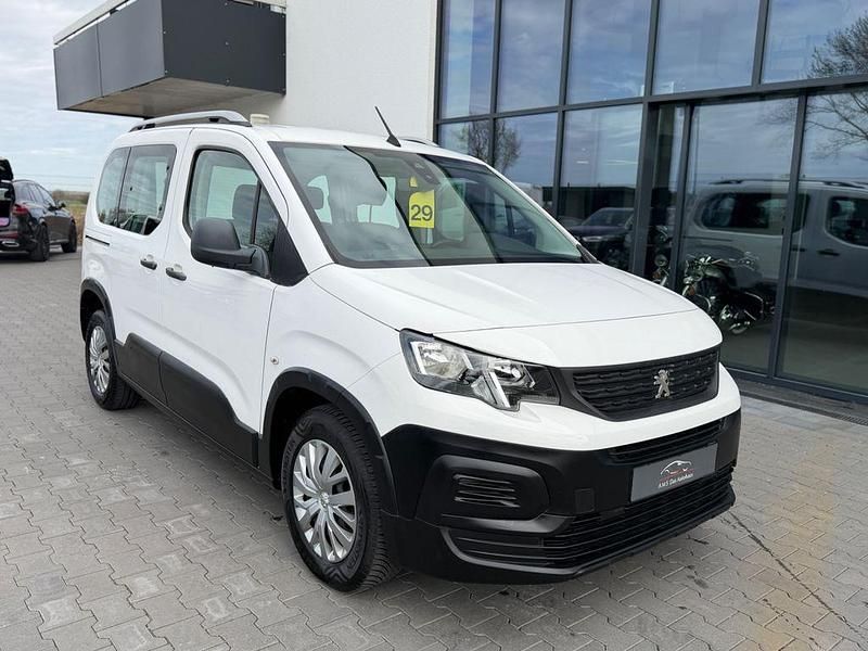 Gebraucht Peugeot Rifter Active 102 PS (75 kW) 2019 Weiß Van / Kleinbus
