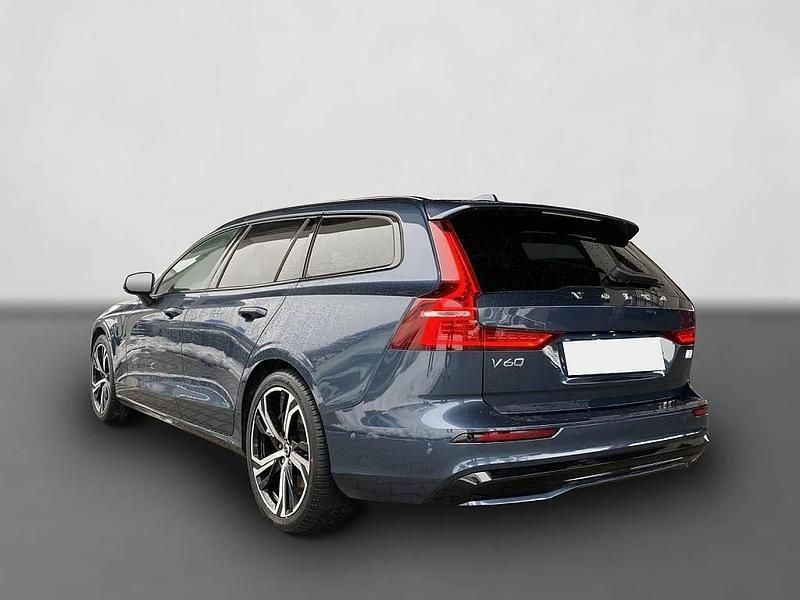 Gebraucht Volvo V60 Plus 455 PS (334 kW) 2022 Blau Kombi