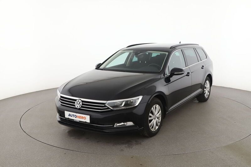 Schwarz Gebraucht 2019 VW Passat Comfortline Kombi | 18.510 € (Fairer Preis) - Bild 1/4