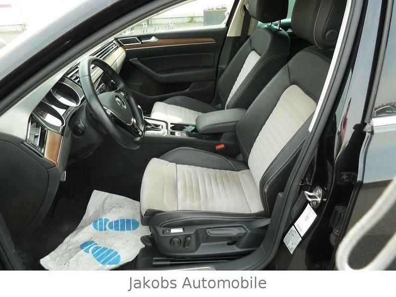 Gebraucht VW Passat Highline 150 PS (110 kW) 2019 Schwarz Kombi