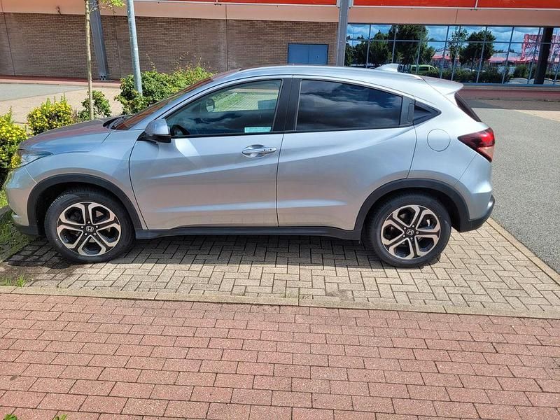 Gebraucht Honda HR-V Executive 131 PS (96 kW) 2017 Silber SUV