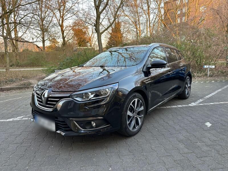 Schwarz Gebraucht 2016 Renault Mégane GrandTour Bose Edition Kombi | 9.990 € (Etwas zu teuer) - Bild 1/4