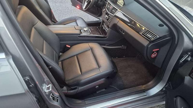 Gebraucht Mercedes E220 Avantgarde 170 PS (125 kW) 2013 Grau Limousine