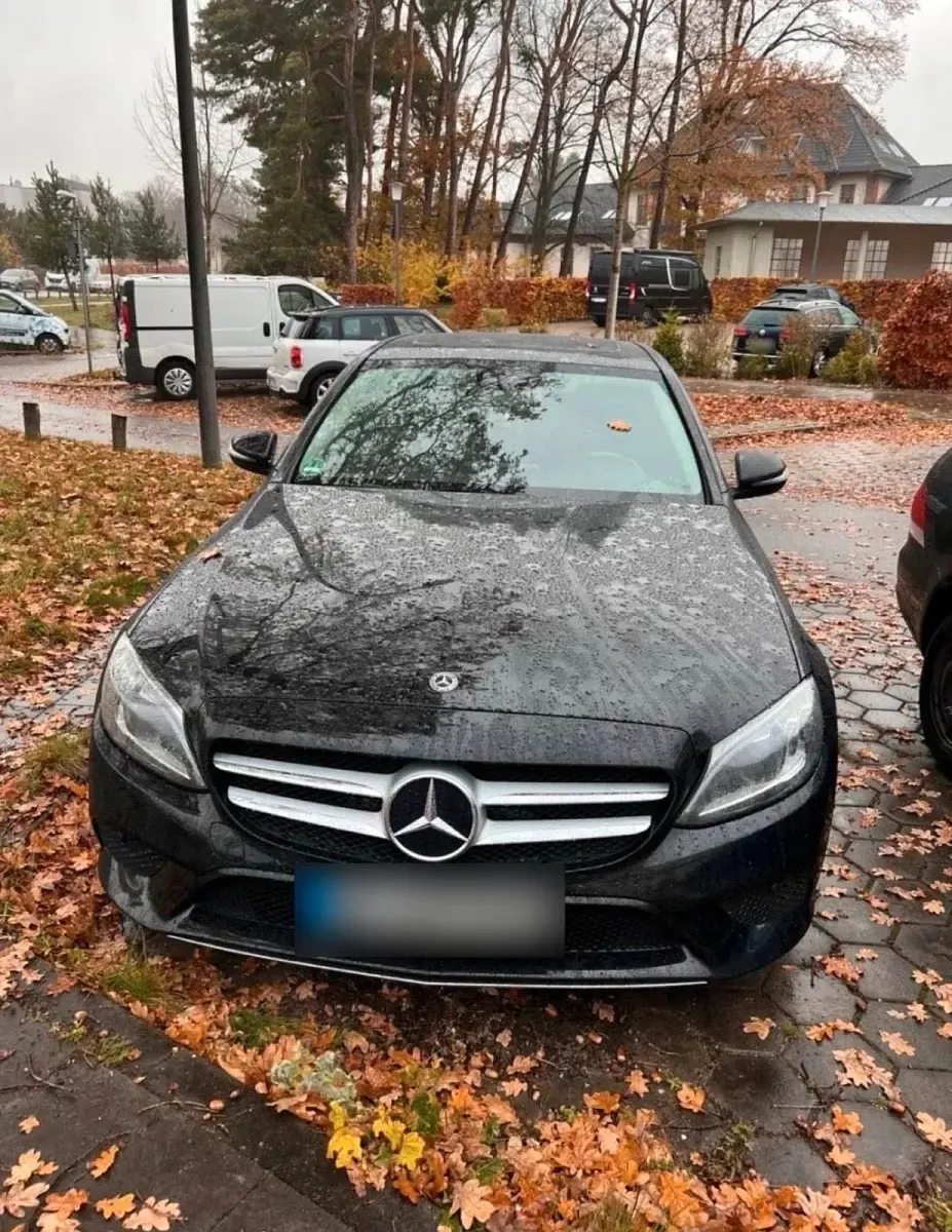Gebraucht Mercedes C200 Avantgarde 160 PS (117 kW) 2019 Schwarz Limousine