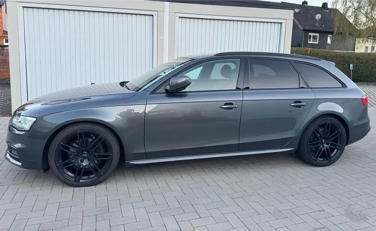 Gebraucht Audi A4 S-Line 190 PS (139 kW) 2016 Grau Kombi