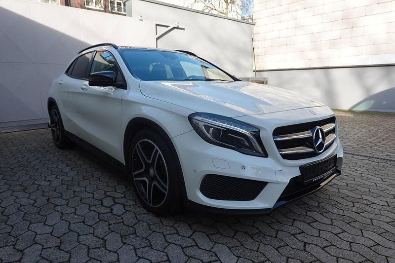 Gebraucht Mercedes GLA250 AMG 211 PS (155 kW) 2014 Weiß SUV