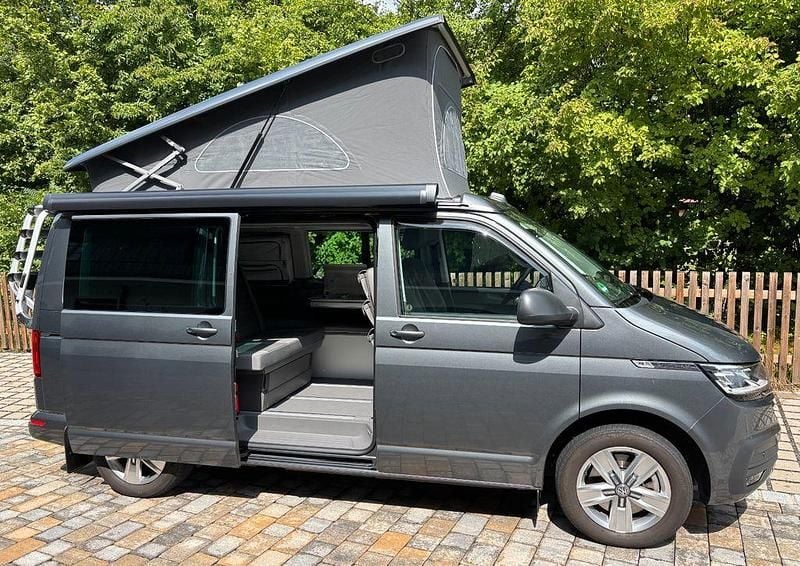 Grau Gebraucht 2024 VW T6.1 Beach Van | 67.500 € (Etwas zu teuer) - Bild 1/4