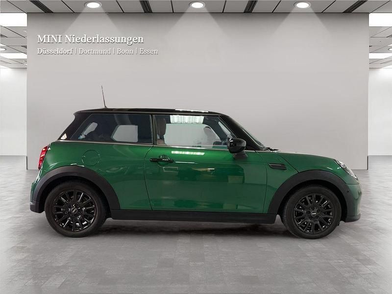Gebraucht Mini Cooper 136 PS (100 kW) 2023 Grün Kleinwagen