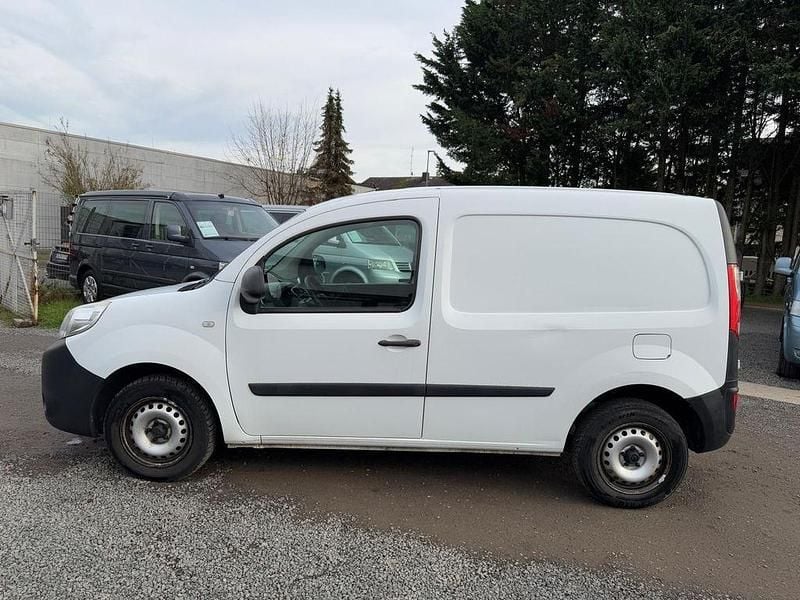 Weiß Gebraucht 2017 Renault Kangoo Van / Kleinbus | 4.999 € (Guter Preis) - Bild 1/4