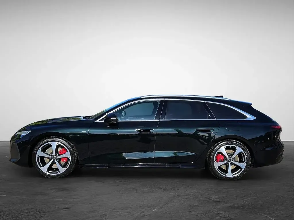 Neu Audi A6 S-Line 367 PS (269 kW) 2026 Grün Kombi