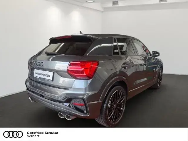 Gebraucht Audi SQ2 Sport 300 PS (220 kW) 2023 Grau SUV