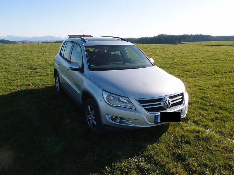 Gebraucht VW Tiguan Track & Field 170 PS (125 kW) 2009 Silber SUV