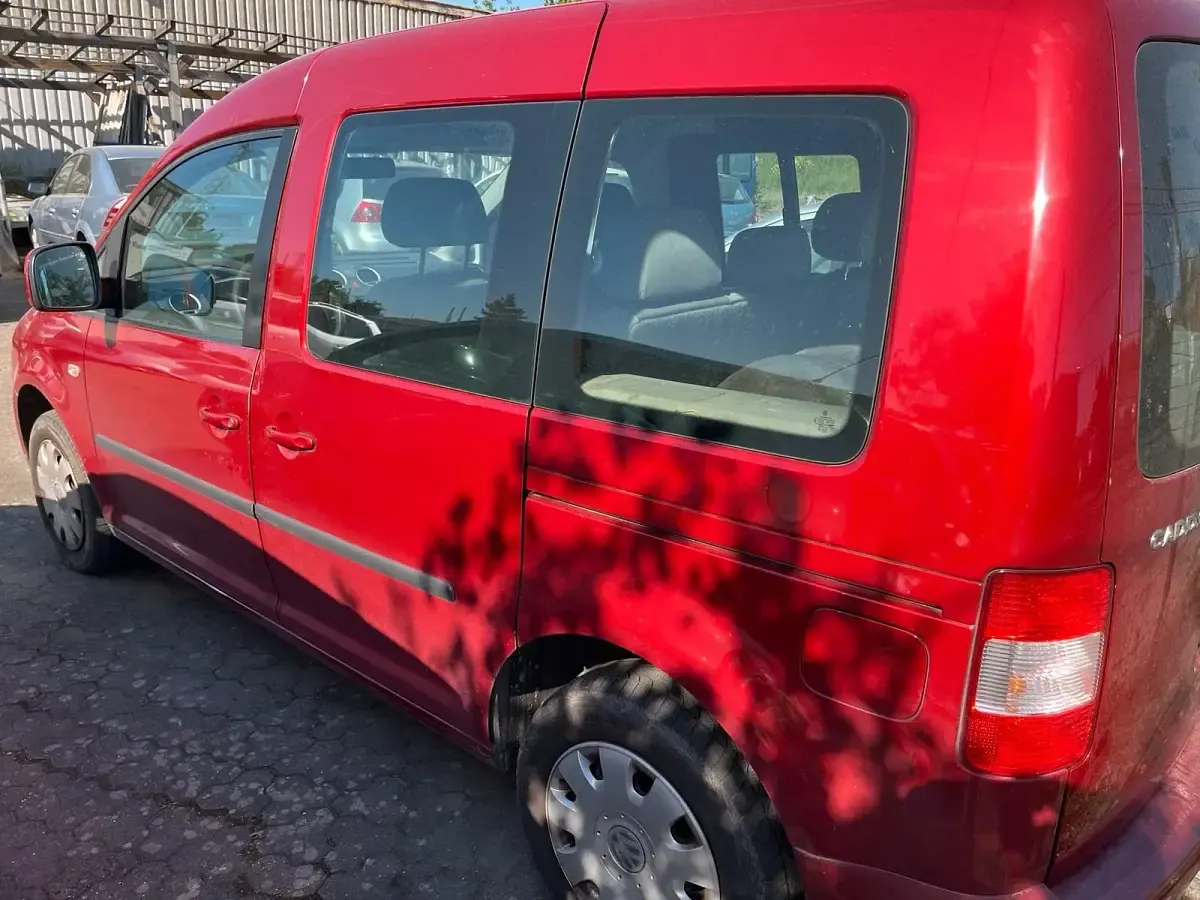 Gebraucht VW Caddy 90 PS (66 kW) 2008 Rot Van / Kleinbus