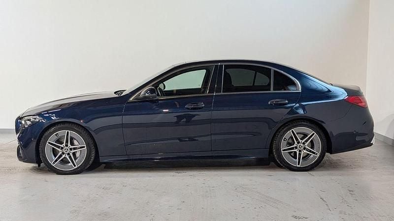 Gebraucht Mercedes C300 AMG 258 PS (189 kW) 2022 Blau Limousine