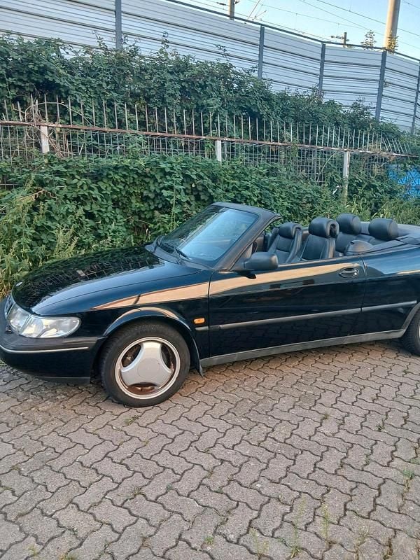 Schwarz Gebraucht 1994 Saab 900 Cabriolet Cabrio | 1.500 € - Bild 1/4