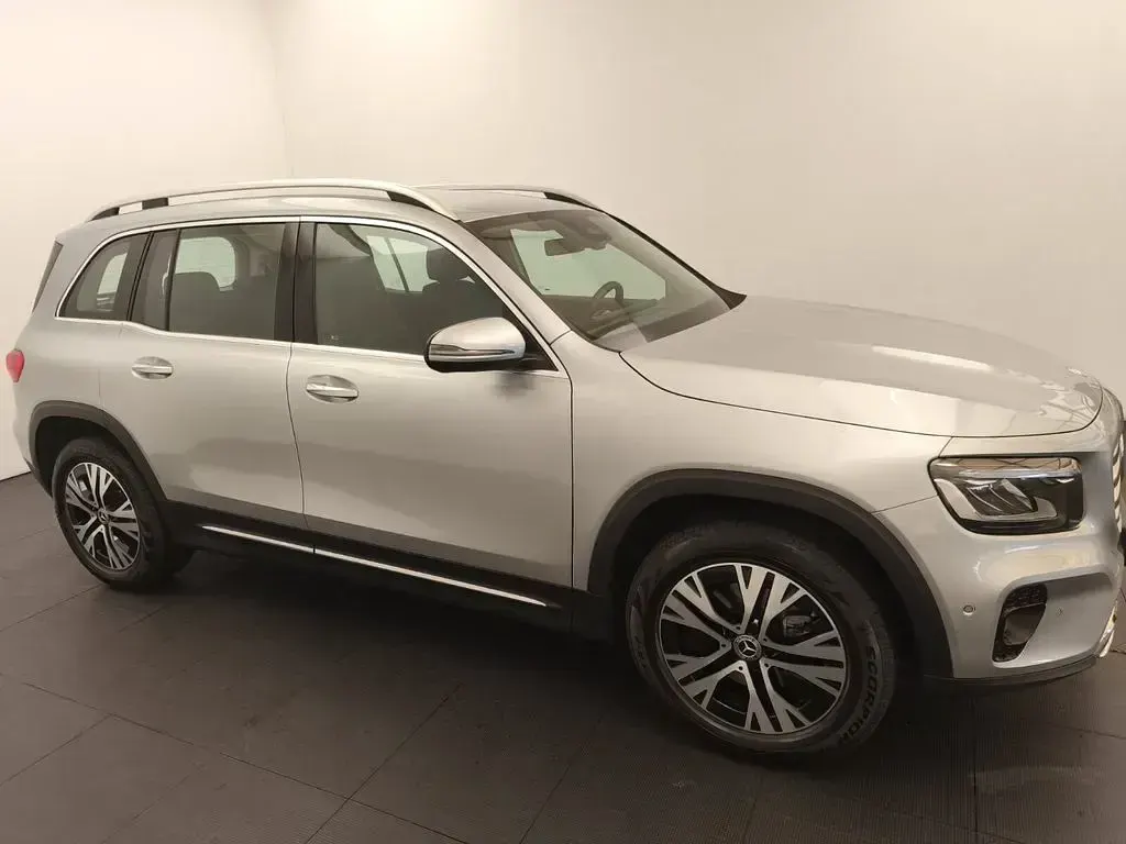 Gebraucht Mercedes GLB200 Progressive 163 PS (119 kW) 2025 Metalliclack hightechsilber SUV