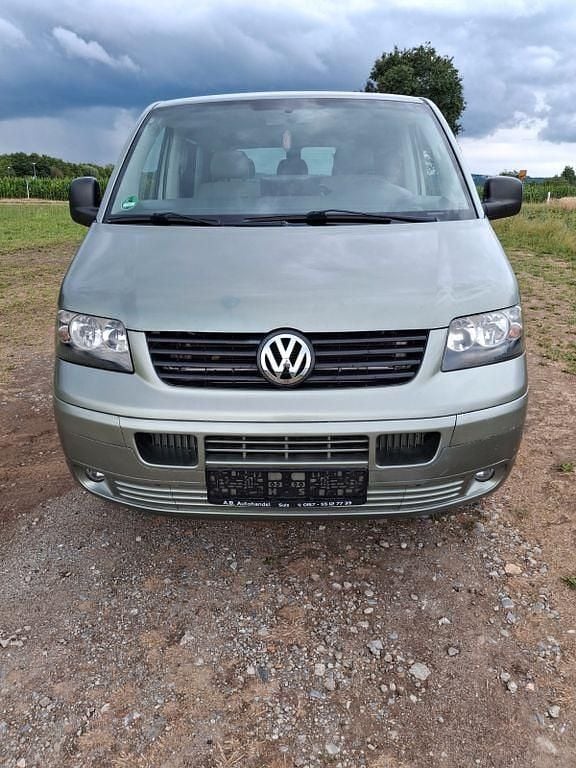 Grün Gebraucht 2005 VW T5 Van | 9.950 € (Fairer Preis) - Bild 1/4