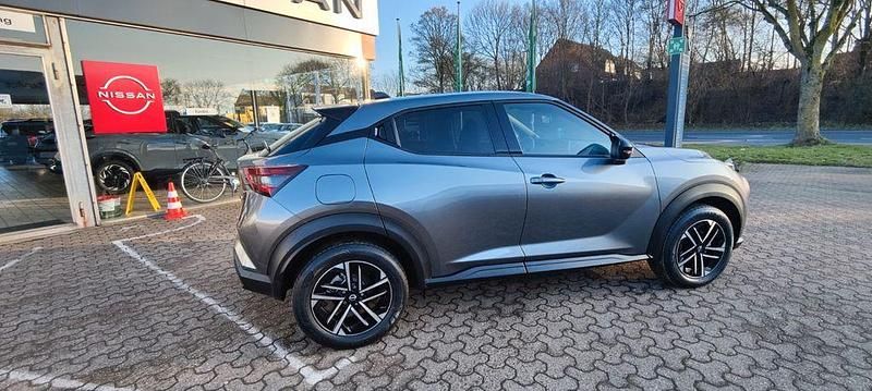 Neu Nissan Juke N-Connecta 143 PS (105 kW) 2026 Grau SUV