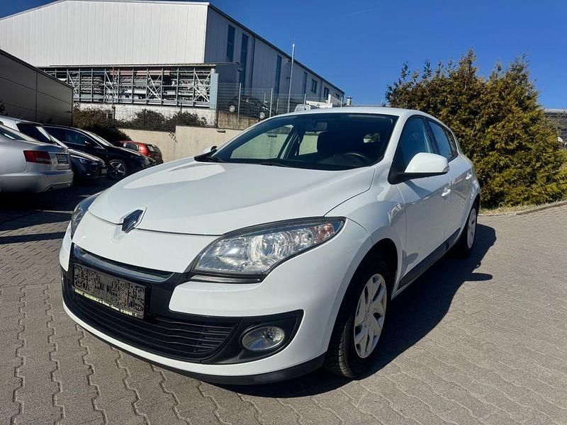 Gebraucht Renault Mégane Expression 110 PS (80 kW) 2013 Weiß Limousine
