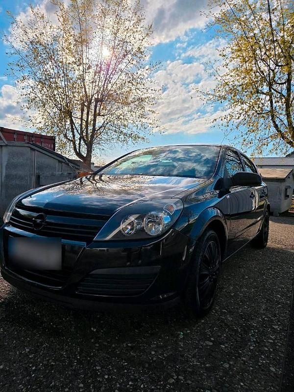 Second-hand Opel Astra 105 CP (77 kW) 2008 Negru Hatchback
