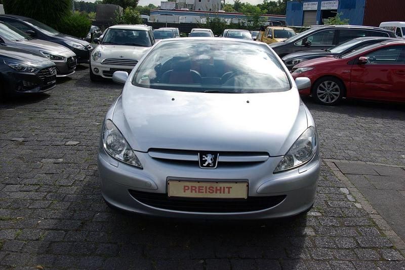 Silber Gebraucht 2003 Peugeot 307 CC Tendance Cabrio | 2.200 € (Guter Preis) - Bild 1/4