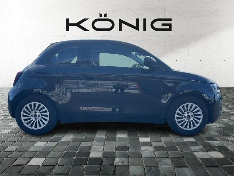 Gebraucht Fiat 500e 86 kW (118 PS) 2023 Onyx schwarz (10n) Cabrio