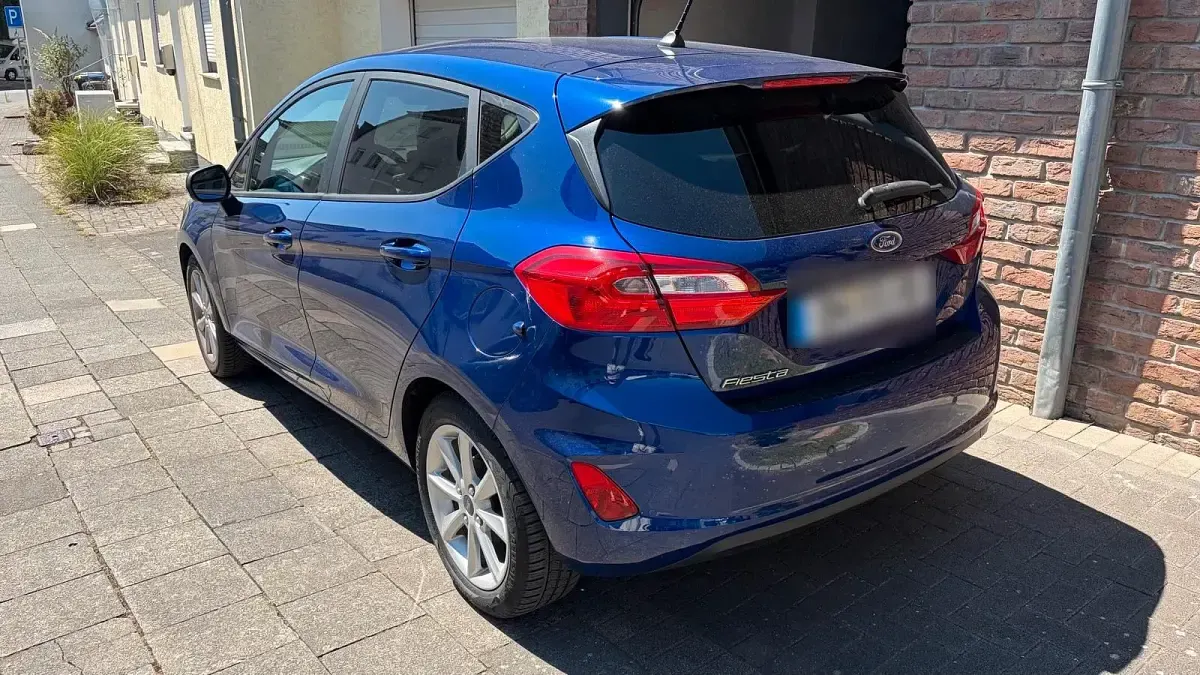 Gebraucht Ford Fiesta Titanium 86 PS (63 kW) 2017 Blau Kleinwagen