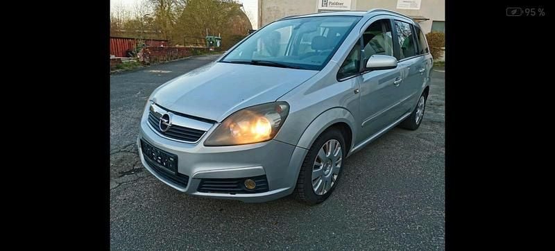 Gebraucht Opel Zafira 150 PS (110 kW) 2007 Silber Van / Kleinbus