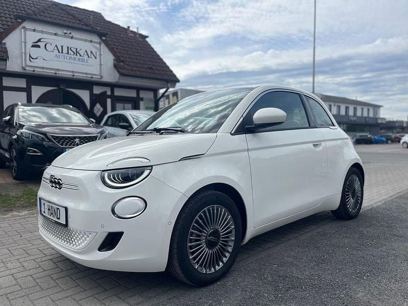 Gebraucht Fiat 500e 86 kW (118 PS) 2025 Weiß Kleinwagen