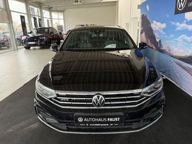 Gebraucht VW Passat GTE 218 PS (160 kW) 2021 Schwarz perleffekt Kombi