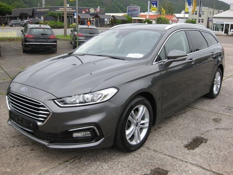 Magneticgrau (metallic) (metallic) Gebraucht 2019 Ford Mondeo Titanium Kombi | 18.490 € (Fairer Preis) - Bild 1/4