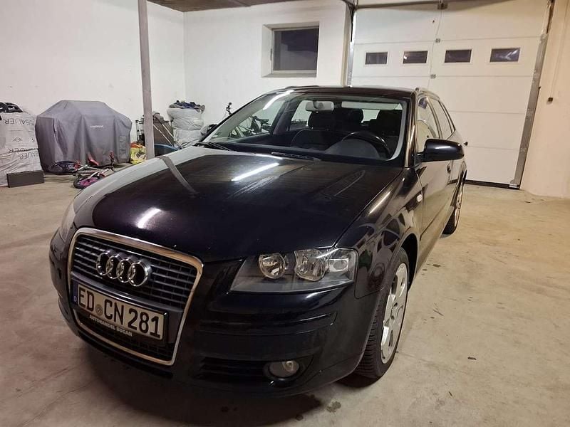 Schwarz Gebraucht 2007 Audi A3 Ambition Limousine | 3.700 € (Guter Preis) - Bild 1/4