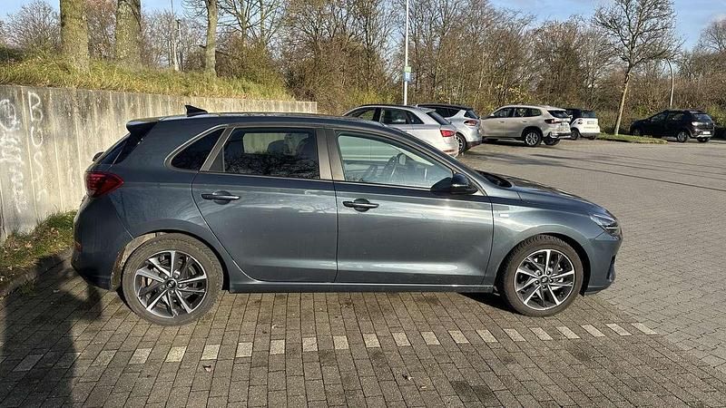 Gebraucht Hyundai i30 Edition 30+ 160 PS (117 kW) 2022 Blau Kleinwagen