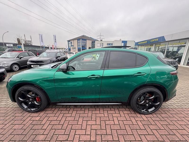 Gebraucht Alfa Romeo Stelvio Veloce 280 PS (205 kW) 2025 Gruen SUV