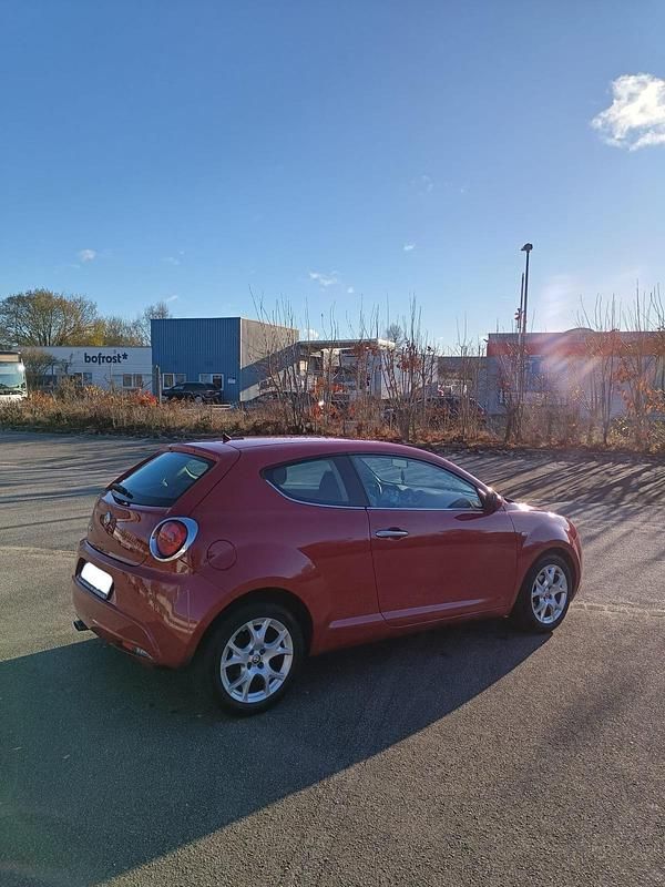 Rot Gebraucht 2010 Alfa Romeo MiTo Kleinwagen | 3.200 € - Bild 1/4