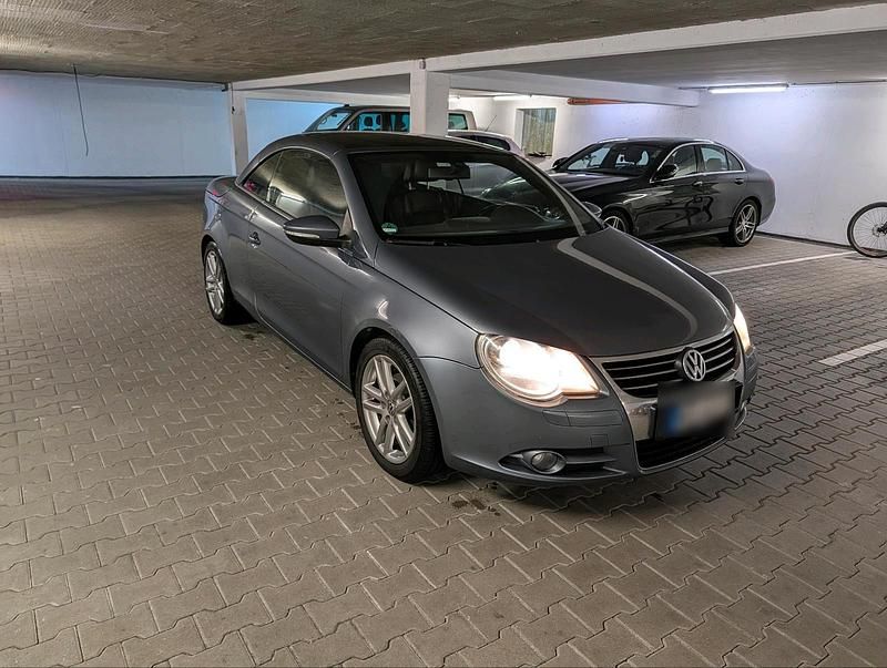 Grau Gebraucht 2010 VW Eos Cabrio | 4.999 € (Guter Preis) - Bild 1/4