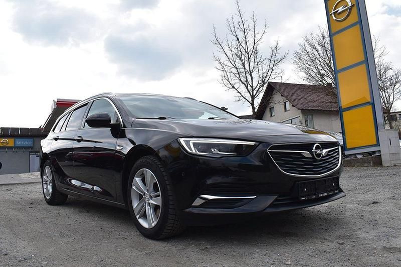 Gebraucht Opel Insignia Innovation 209 PS (153 kW) 2018 Schwarz Kombi