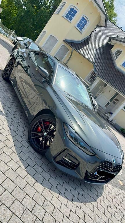Grau Gebraucht 2022 BMW 430 M Sport Coupé | 43.900 € (Teuer) - Bild 1/4