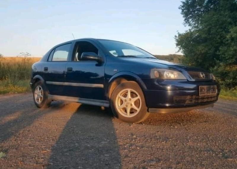 Blau Gebraucht 2000 Opel Astra Kleinwagen | 999 € (Teuer) - Bild 1/4
