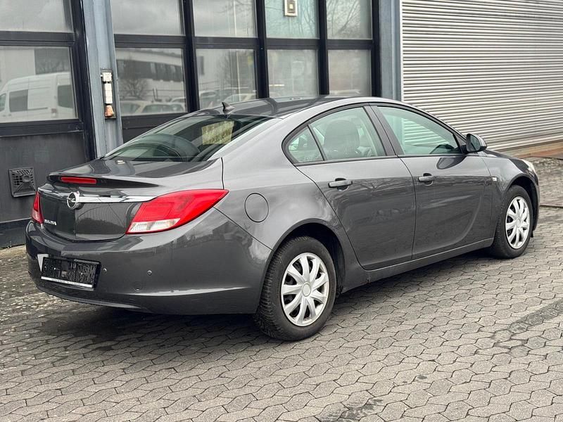 Gebraucht Opel Insignia 116 PS (85 kW) 2009 Grau Limousine