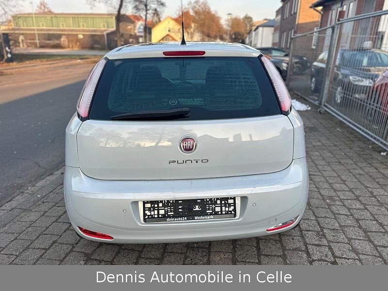 Gebraucht Fiat Punto Easy 77 PS (56 kW) 2012 Weiß Kleinwagen