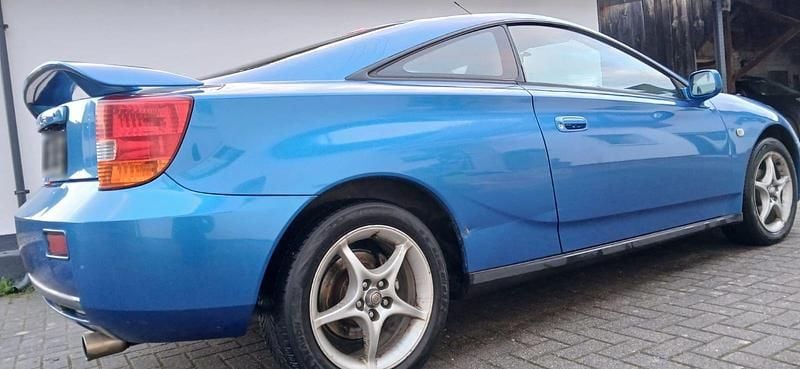 Gebraucht Toyota Celica 143 PS (105 kW) 2000 Blau Coupé