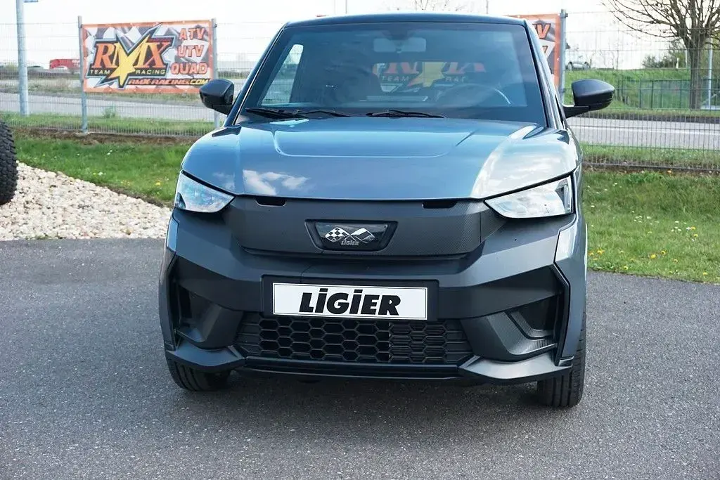 Ny Ligier JS50 2026 Grå Hatchback