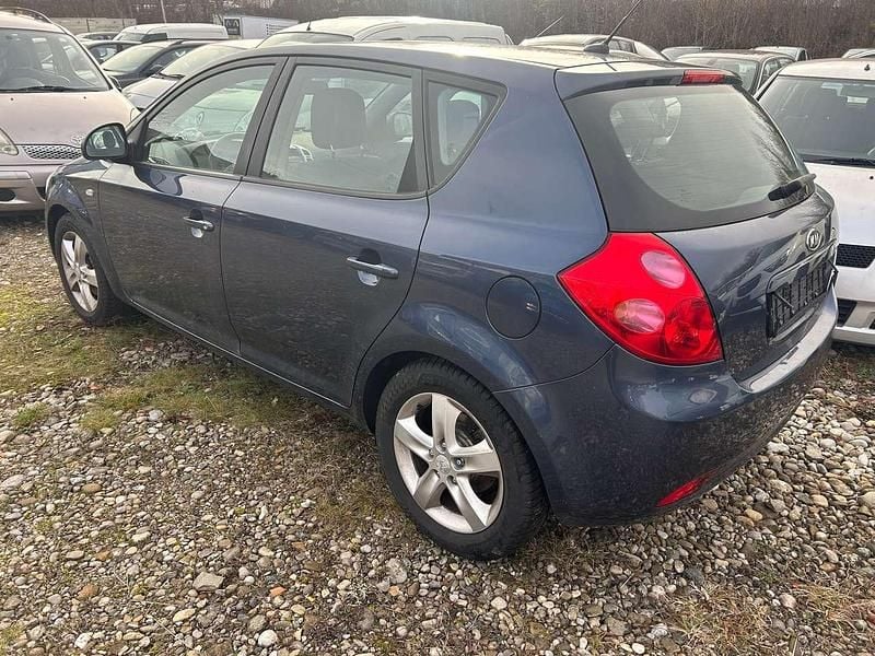 Gebraucht Kia Ceed EX 140 PS (102 kW) 2009 Blau Kleinwagen