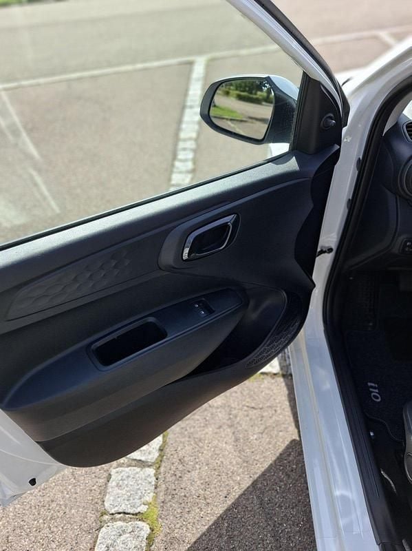 Gebraucht Hyundai i10 Select 67 PS (49 kW) 2020 Weiß Kleinwagen