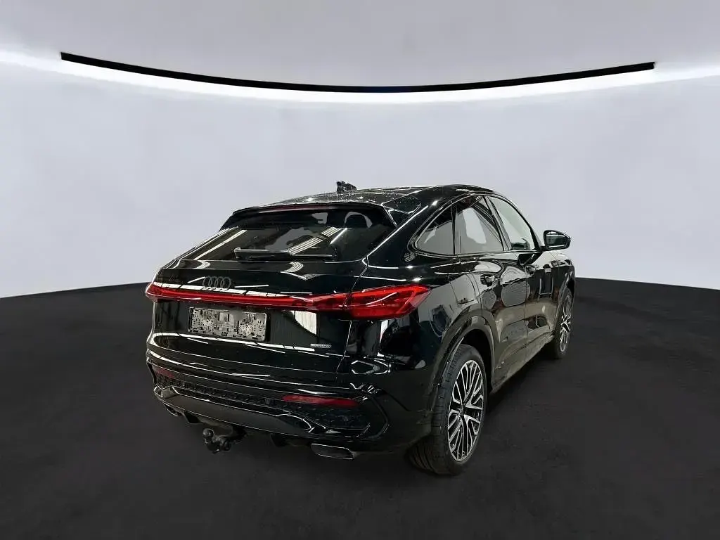 Gebraucht Audi Q5 Sportback S-Line 367 PS (269 kW) 2025 Schwarz SUV