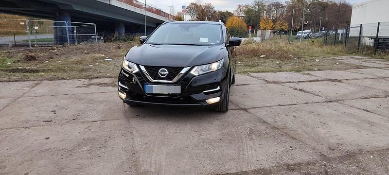 Andere farben Gebraucht 2018 Nissan Qashqai 360º SUV | 15.700 € (Teuer) - Bild 1/4